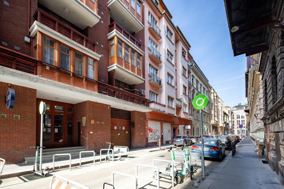 Central - New - Quiet Sleep Budapeste Exterior foto